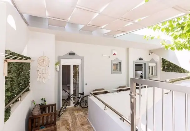 Family Ev, Birden Çok Yatak, Denize Bakan (Mpali Bay View  And Beach Front Apt)
