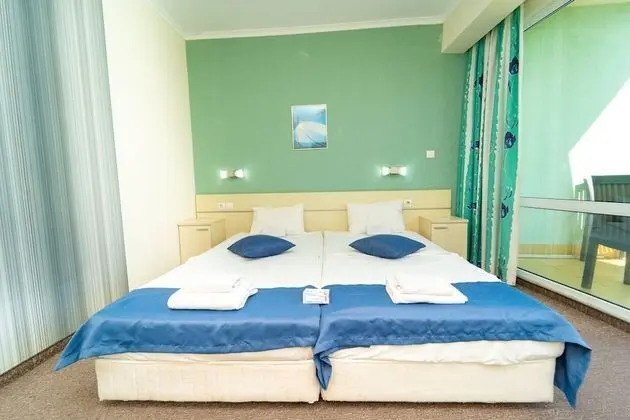 Promo Room