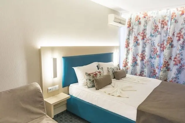 Promo Room