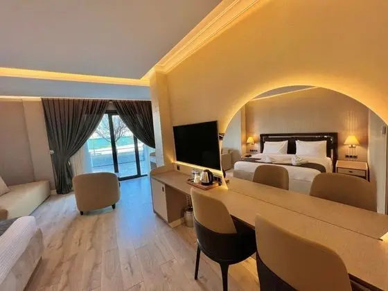 Suit Oda - Deniz Manzaralı