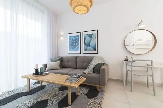 Deluxe One Bedroom Apartment - House No. 29