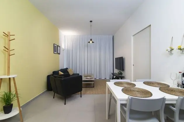 Deluxe One Bedroom Apartment - House No. 29