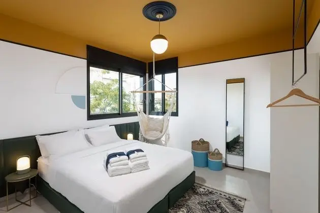 One Bedroom Apartment
