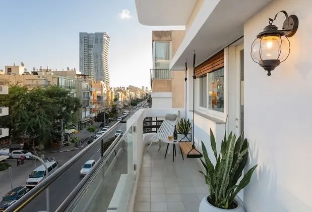Superior One Bedroom Apartment with Balcony