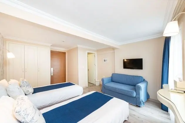 Deluxe Tek Büyük Yataklı Oda (or twin)