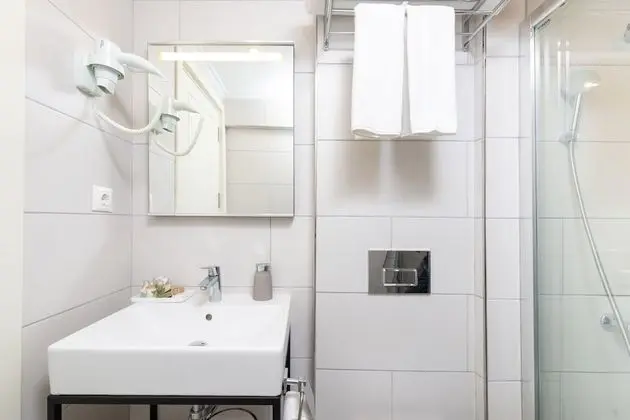 Deluxe Tek Büyük Yataklı Oda (or twin)