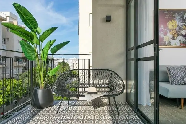 One Bedroom Apartment with Balcony