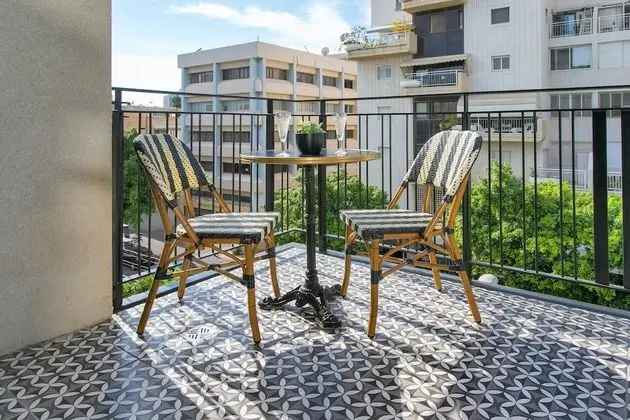 One Bedroom Apartment with Balcony