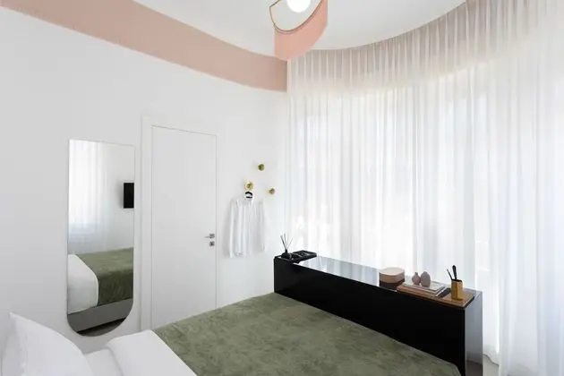 Two Bedroom Apartment with Balcony