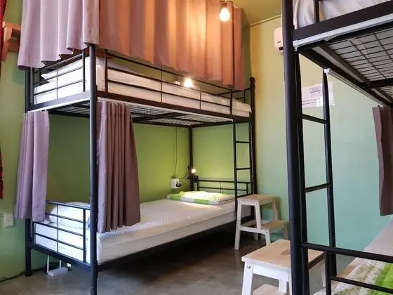 Ortak Ranzalı Oda, Sadece kadınlar için, Ortak Banyo (6-person, Foreigners only)