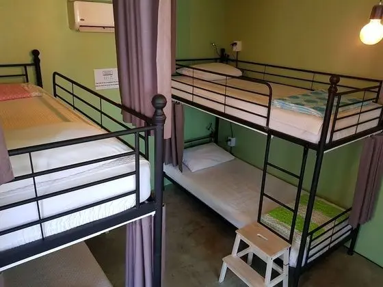 Ortak Ranzalı Oda, Sadece kadınlar için, Ortak Banyo (6-person, Foreigners only)