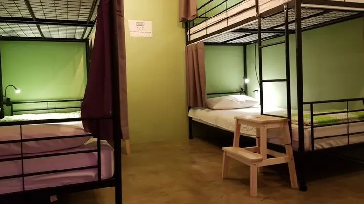 Ortak Ranzalı Oda, Sadece kadınlar için, Ortak Banyo (6-person, Foreigners only)