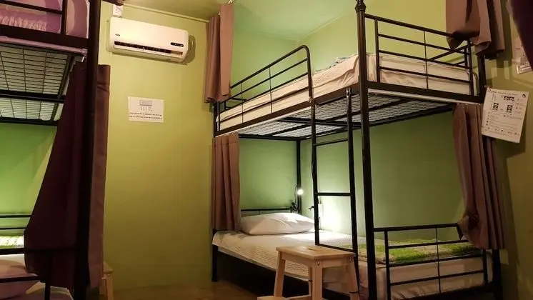 Ortak Ranzalı Oda, Sadece kadınlar için, Ortak Banyo (6-person, Foreigners only)