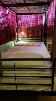 Ortak Ranzalı Oda, Sadece kadınlar için, Ortak Banyo (6-person, Foreigners only)