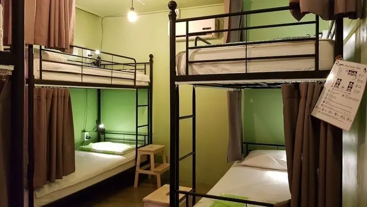 Ortak Ranzalı Oda, Sadece kadınlar için, Ortak Banyo (6-person, Foreigners only)