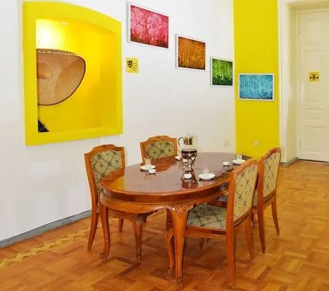 Basic Ortak Ranzalı Oda, Sadece erkekler için, Şehir Manzaralı