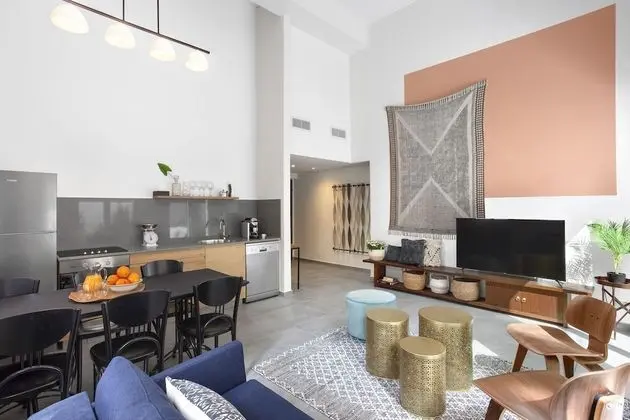 One Bedroom Apartment with Garden