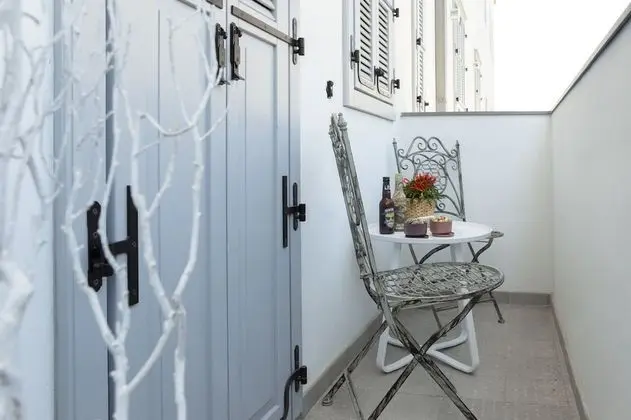 Two Bedroom Apartment with Balcony