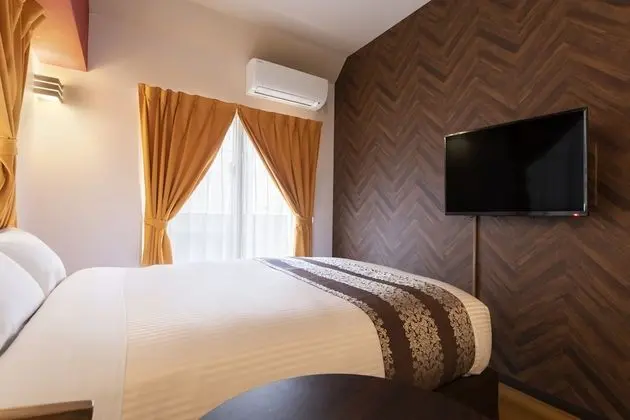 Standard Tek Büyük Yataklı Oda