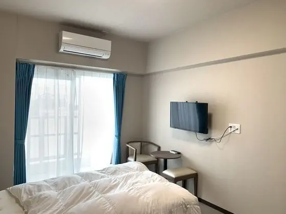 Basic Tek Büyük Yataklı Oda