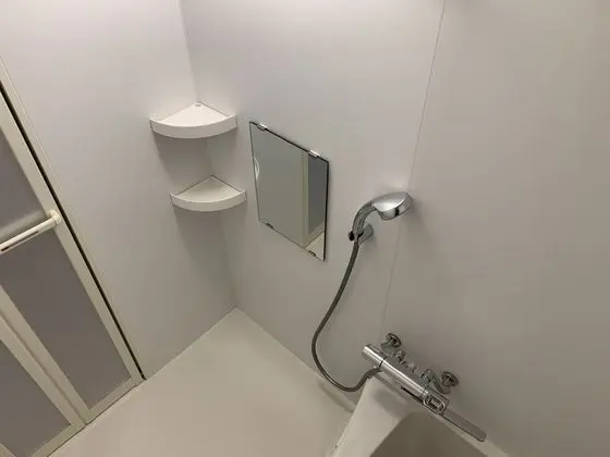 Basic Tek Büyük Yataklı Oda