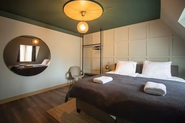 Standard Tek Büyük Yataklı Oda (Green)