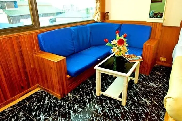 Deluxe Dört Kişilik Oda