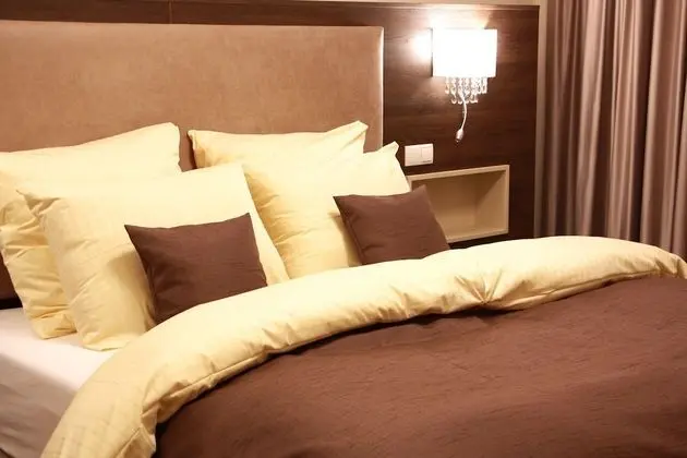 Exclusive Stüdyo, Şehir Manzaralı