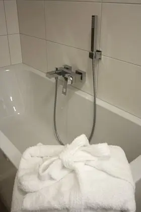 Exclusive Stüdyo, Şehir Manzaralı