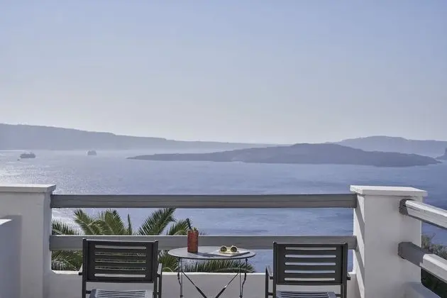 Superior Room with Caldera View
