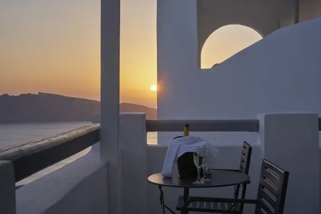 Superior Room with Caldera View