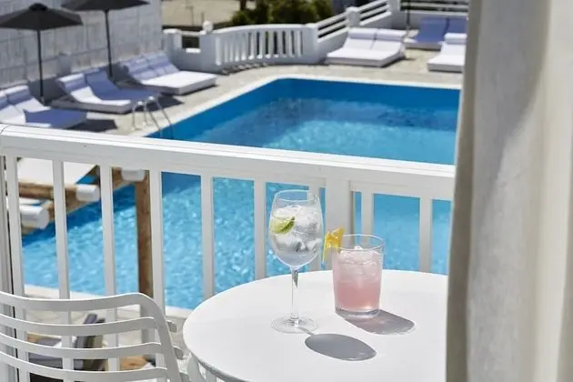 Junior Süit, Deniz Manzaralı (Upper Floor)