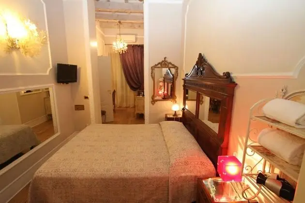 Deluxe Tek Büyük Yataklı Oda, Özel Banyo