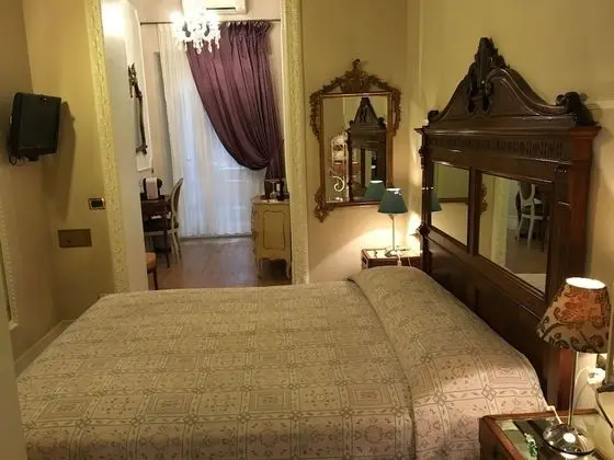 Deluxe Tek Büyük Yataklı Oda, Özel Banyo