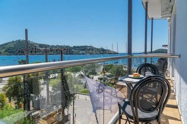 Superior Oda, Balkon, Deniz Manzaralı