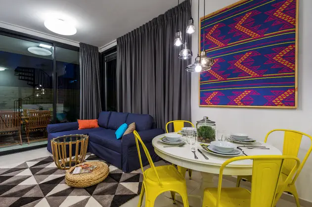 Four Bedroom Apartment with Garden
