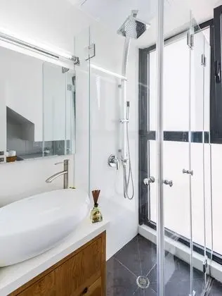 Three Bedroom Penthouse with Sea View