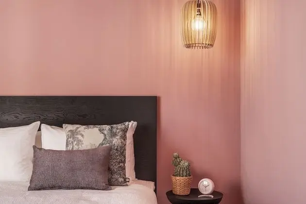 One Bedroom Apartment with Balcony