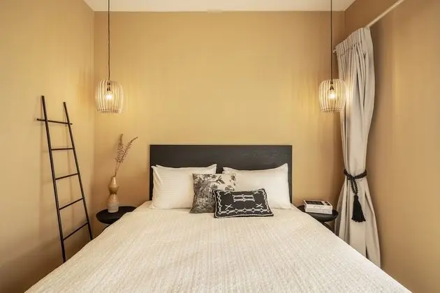 One Bedroom Apartment with Balcony
