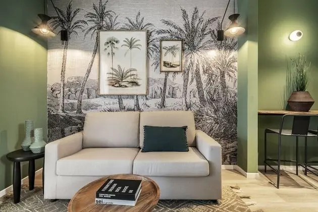 One Bedroom Apartment with Terrace and Parking