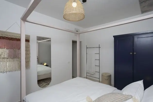 Three Bedroom Apartment with Garden