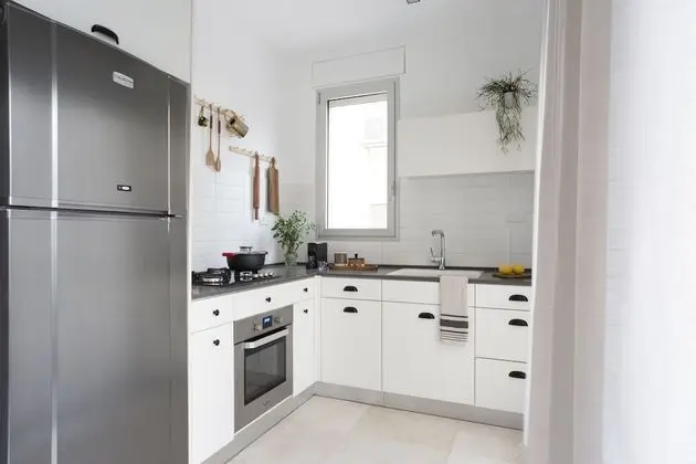 Three Bedroom Apartment with Garden