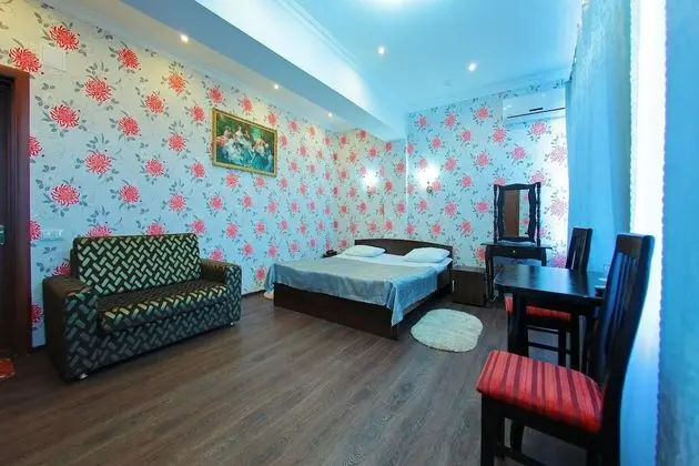 Comfort Tek Büyük veya İki Ayrı Yataklı Oda