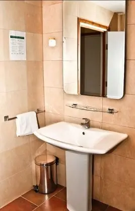 Tek Kişilik Oda, Sigara İçilmez