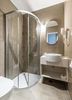 Comfort Tek Büyük veya İki Ayrı Yataklı Oda
