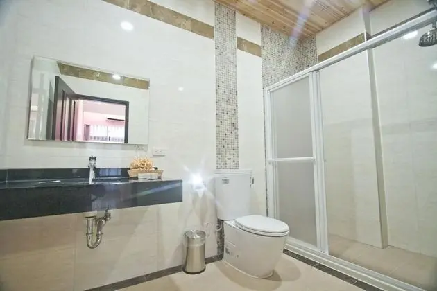 Üç Kişilik Oda, Balkon