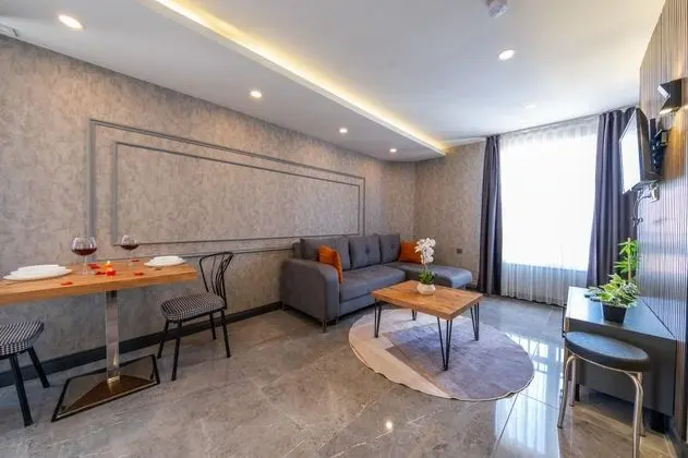 https://images.odamax.com/img/1024x768/odamax/image/upload/Mrt_Suites_Lara_202405291806080_DSCF9760.jpg