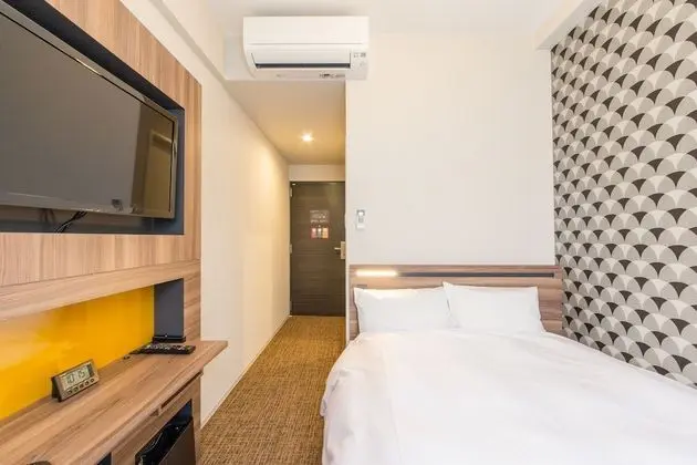 Tek Büyük Yataklı Oda, Sigara İçilmez (Semi-Double Room)