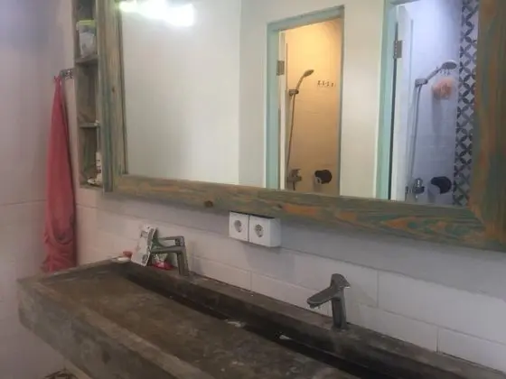 Ortak Ranzalı Oda, Sadece kadınlar için