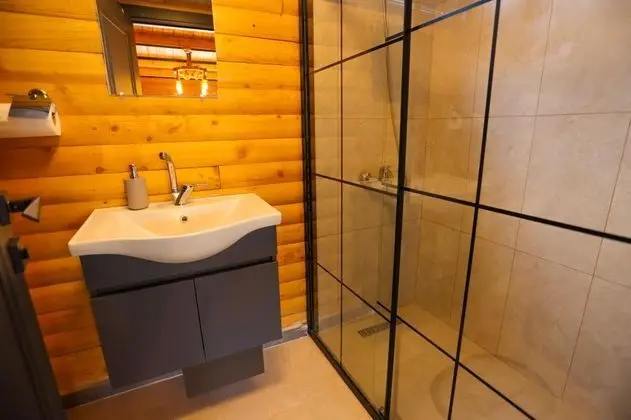 Alt Kat WC & Duş